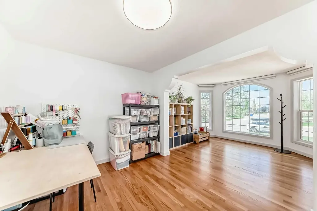 191 Sienna Park Terrace SW Calgary AB T3H 4M9