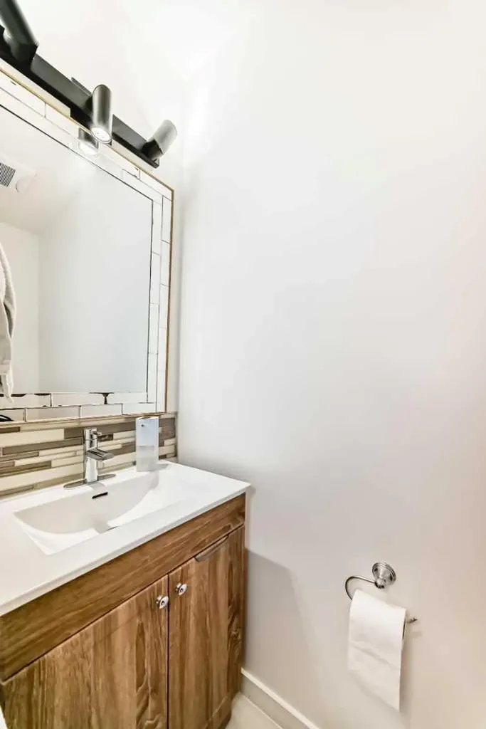 191 Sienna Park Terrace SW Calgary AB T3H 4M9