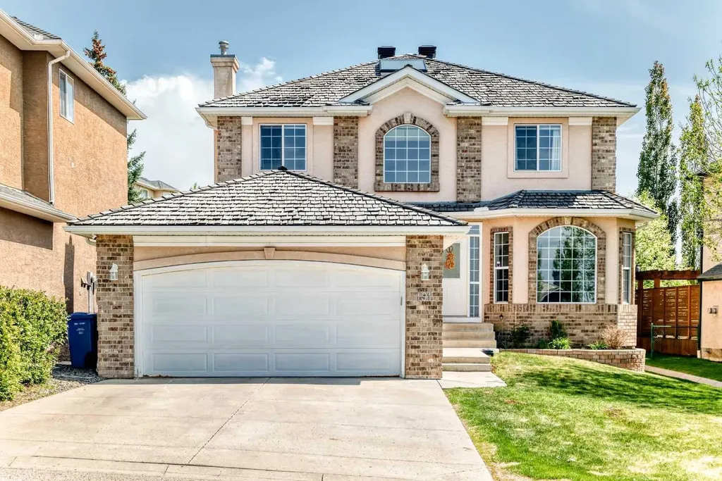 191 Sienna Park Terrace SW Calgary AB T3H 4M9
