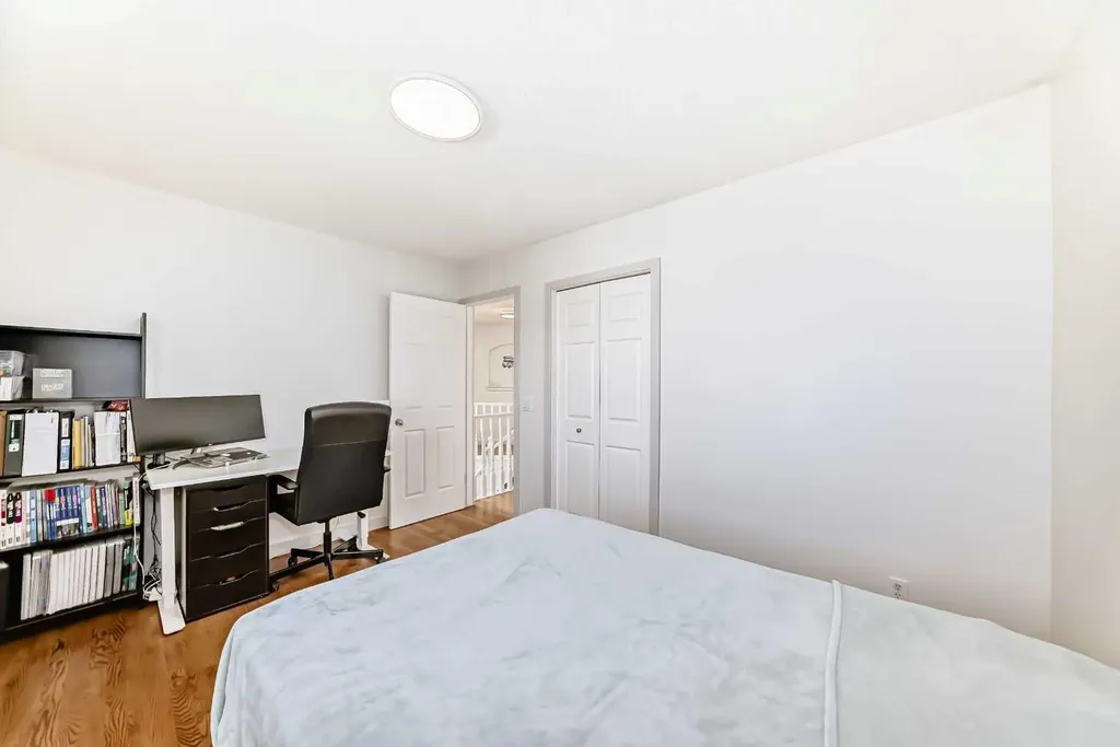 191 Sienna Park Terrace SW Calgary AB T3H 4M9