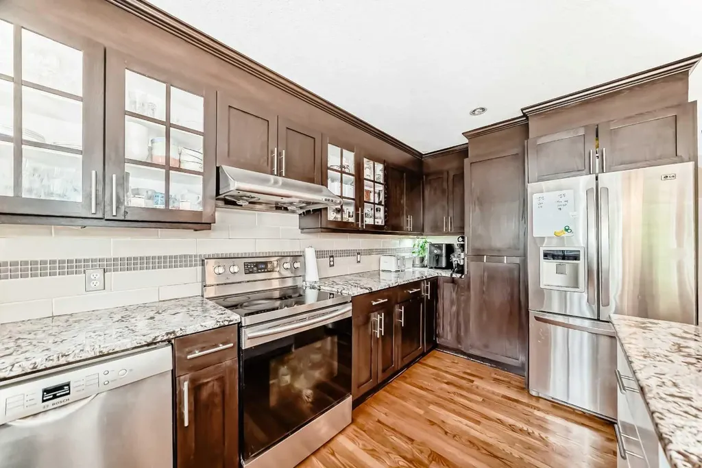 191 Sienna Park Terrace SW Calgary AB T3H 4M9