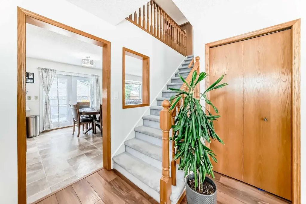 81 Eldorado Close NE Calgary AB T1Y 6T3