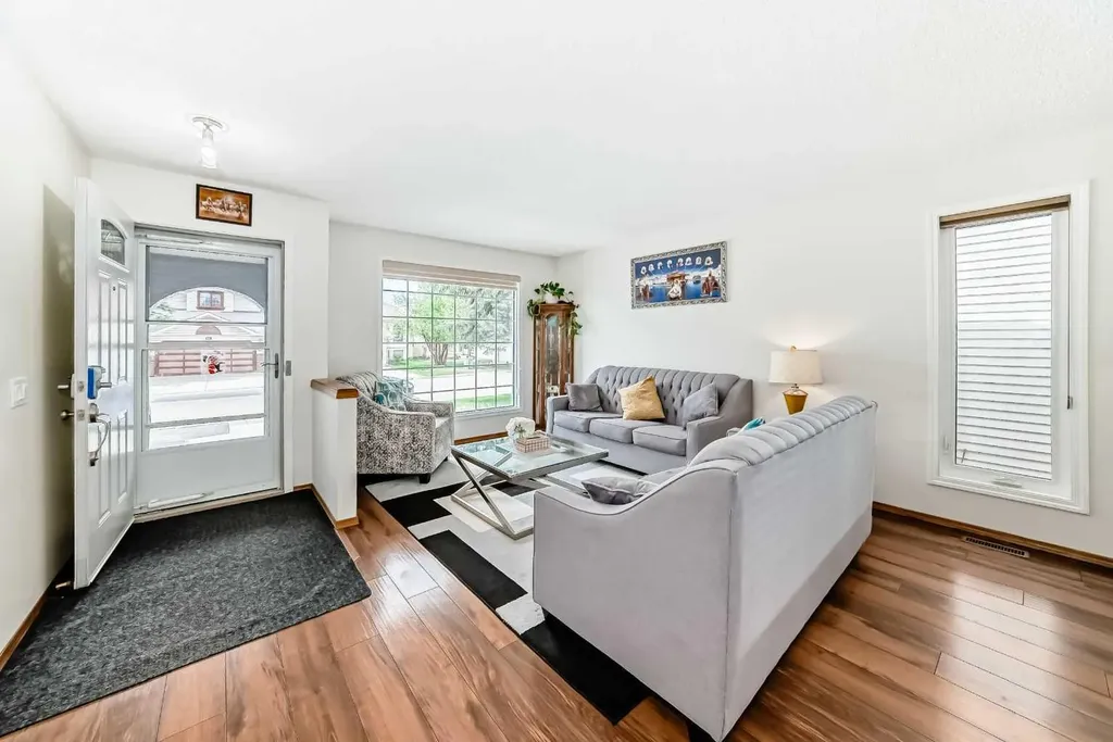 81 Eldorado Close NE Calgary AB T1Y 6T3
