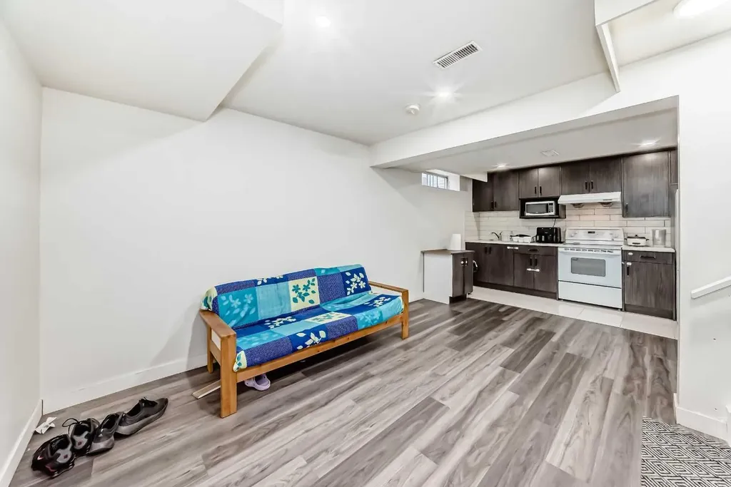 81 Eldorado Close NE Calgary AB T1Y 6T3