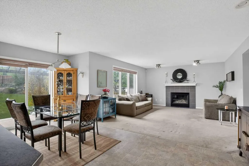 112 Valley Stream Close NW Calgary AB T3B 5V8