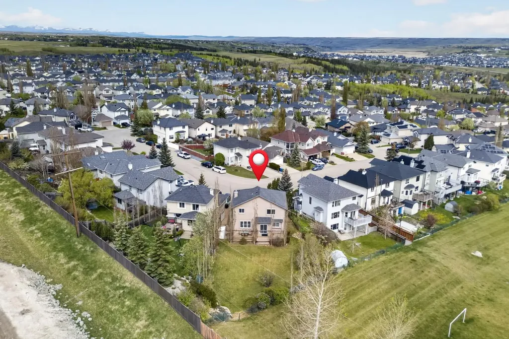 112 Valley Stream Close NW Calgary AB T3B 5V8