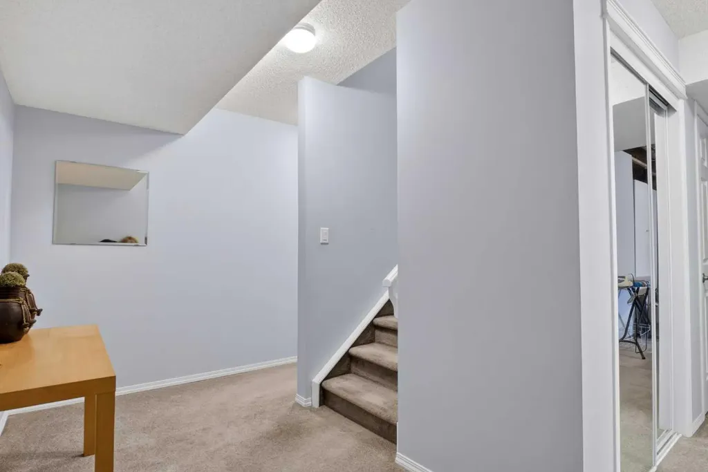 112 Valley Stream Close NW Calgary AB T3B 5V8