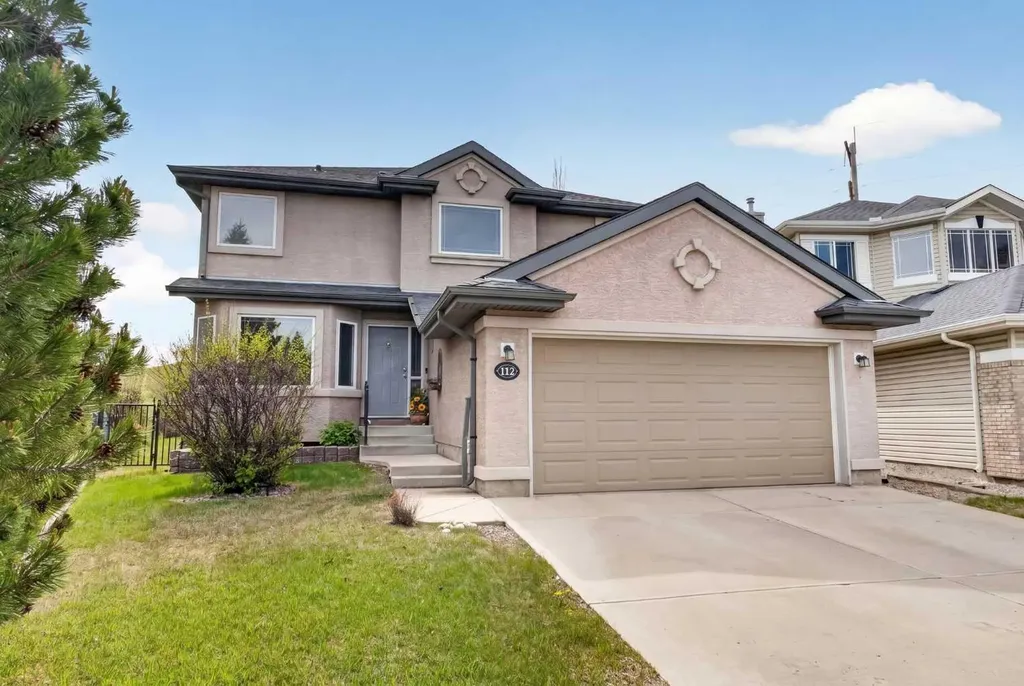 112 Valley Stream Close NW Calgary AB T3B 5V8