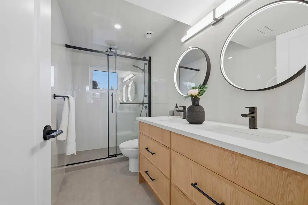 1132 Lake Sylvan Place SE Calgary AB T2J2P6