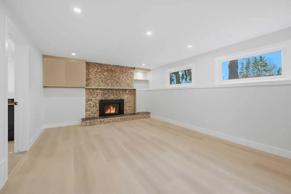 1132 Lake Sylvan Place SE Calgary AB T2J2P6