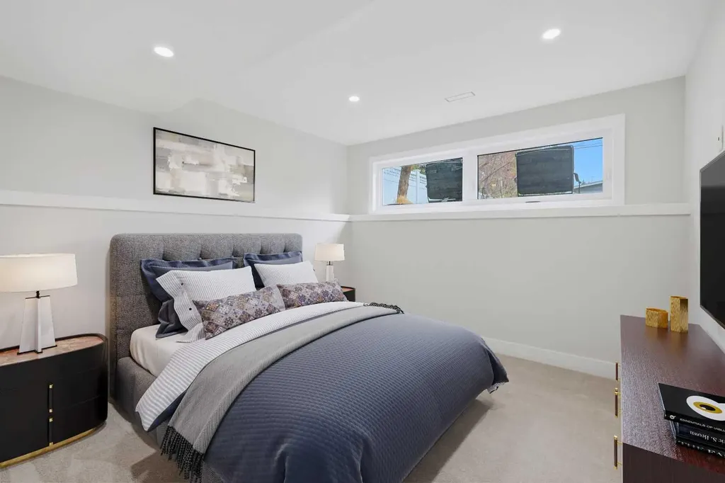 1132 Lake Sylvan Place SE Calgary AB T2J2P6