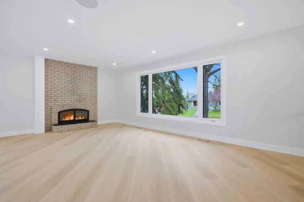 1132 Lake Sylvan Place SE Calgary AB T2J2P6