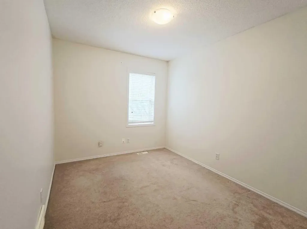 210 Prestwick Circle SE Calgary AB T2Z 3X5