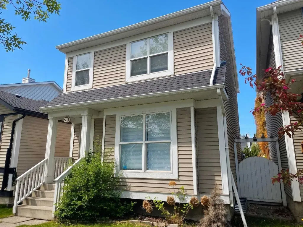 210 Prestwick Circle SE Calgary AB T2Z 3X5