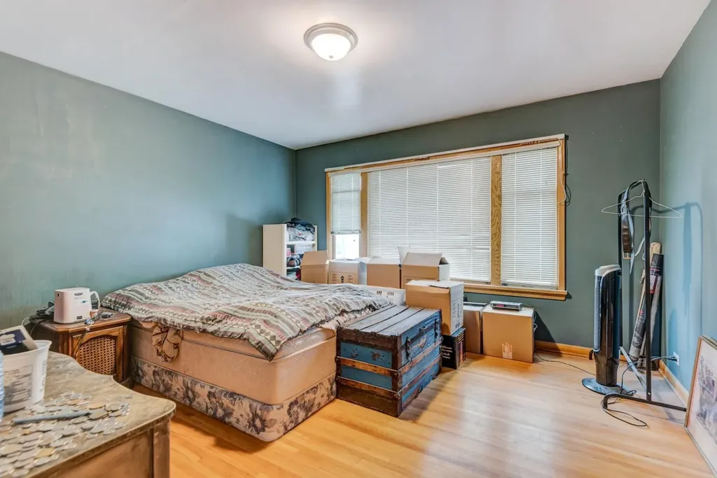 2511 15a Street SW Calgary AB T2T 4B8