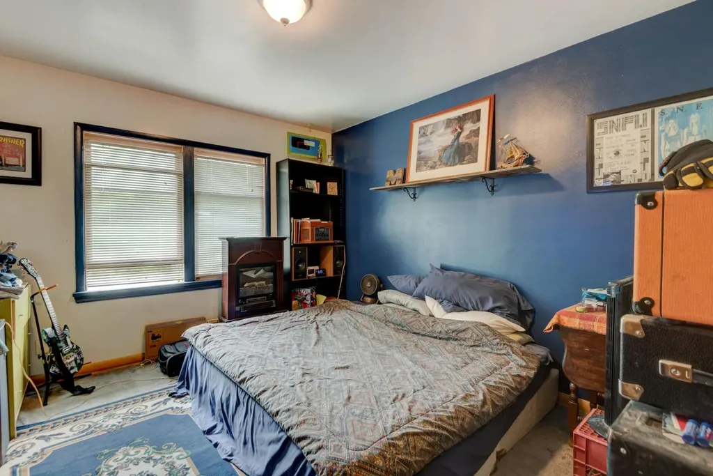 2511 15a Street SW Calgary AB T2T 4B8