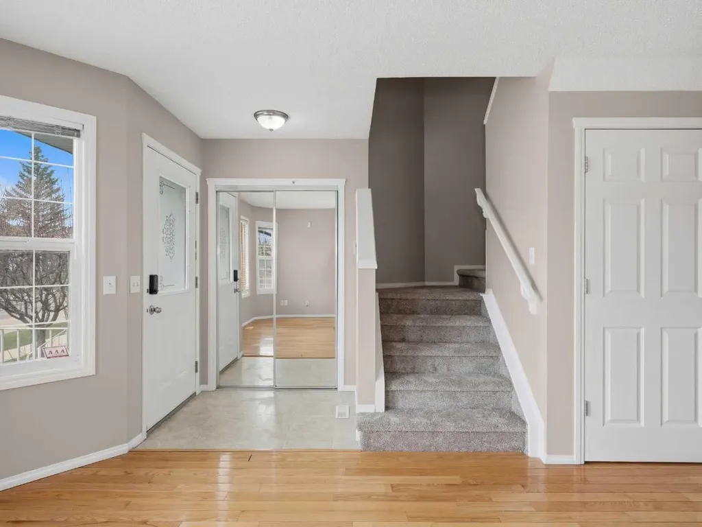 128 Taradale Drive NE Calgary AB T3J 5A9