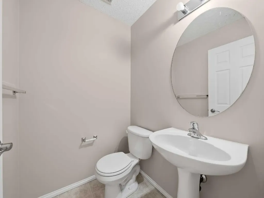 128 Taradale Drive NE Calgary AB T3J 5A9