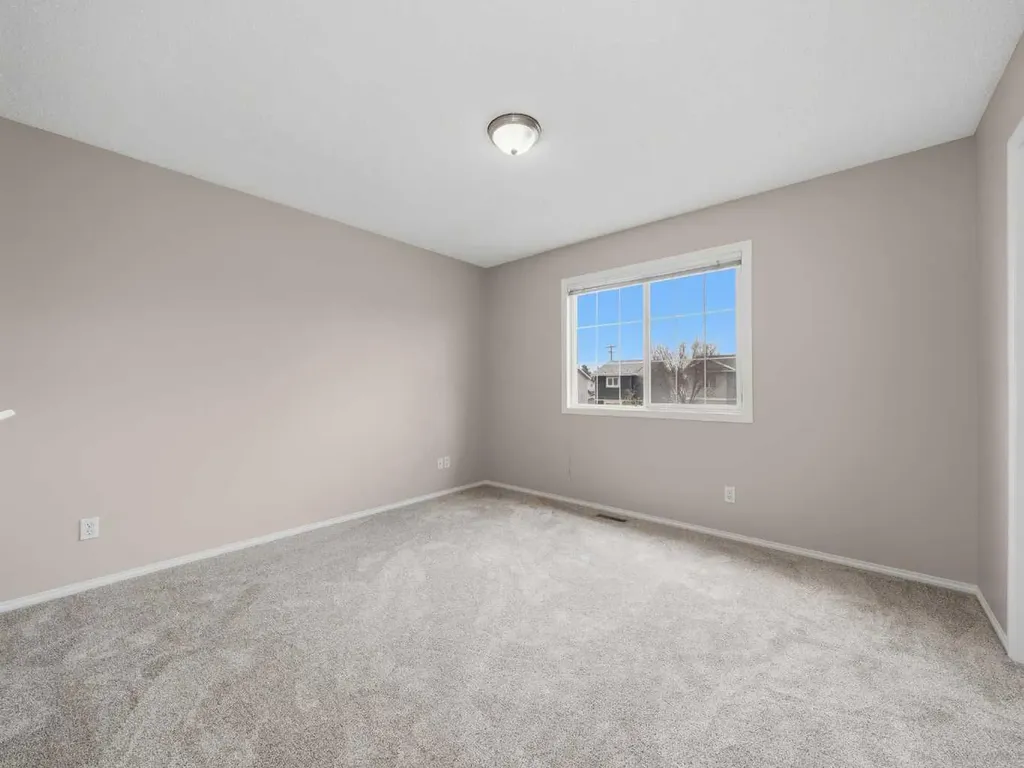 128 Taradale Drive NE Calgary AB T3J 5A9