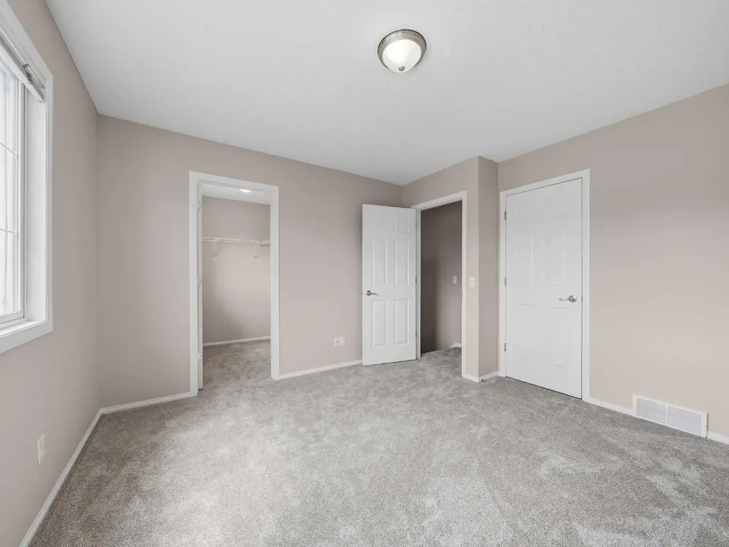 128 Taradale Drive NE Calgary AB T3J 5A9