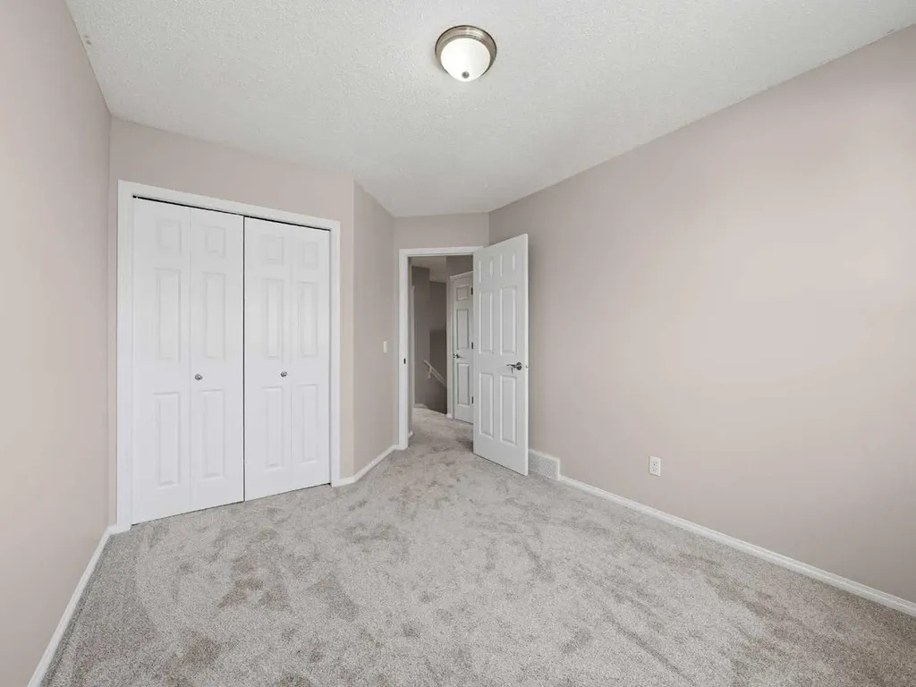 128 Taradale Drive NE Calgary AB T3J 5A9