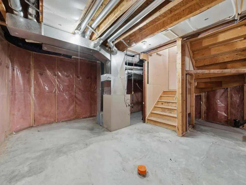 128 Taradale Drive NE Calgary AB T3J 5A9