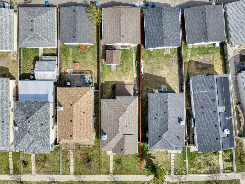 128 Taradale Drive NE Calgary AB T3J 5A9