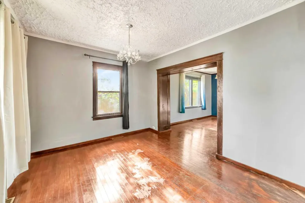 5207 48 Street Lloydminster AB T9V 0J2