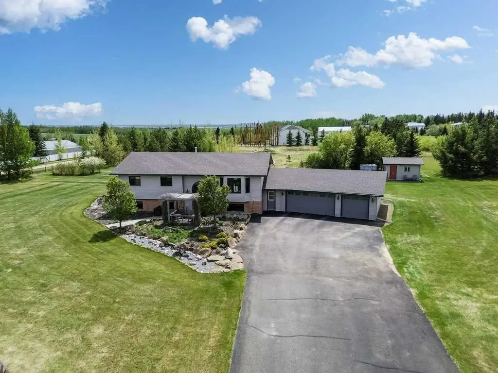 1271 Township Road 392 Rural Red Deer County AB T4S 1R7