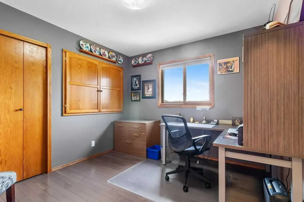 1271 Township Road 392 Rural Red Deer County AB T4S 1R7