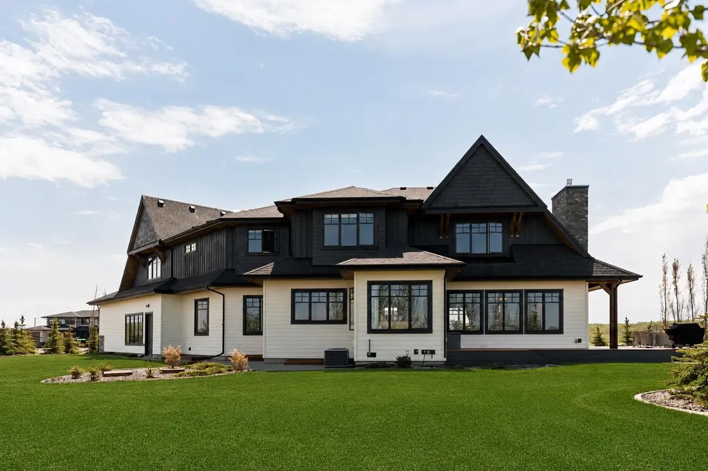14 Silverhorn Park Rural Rocky View County AB T3R0X3