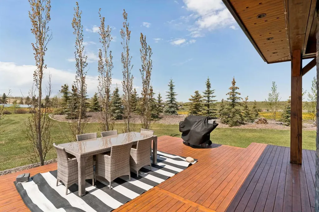 14 Silverhorn Park Rural Rocky View County AB T3R0X3