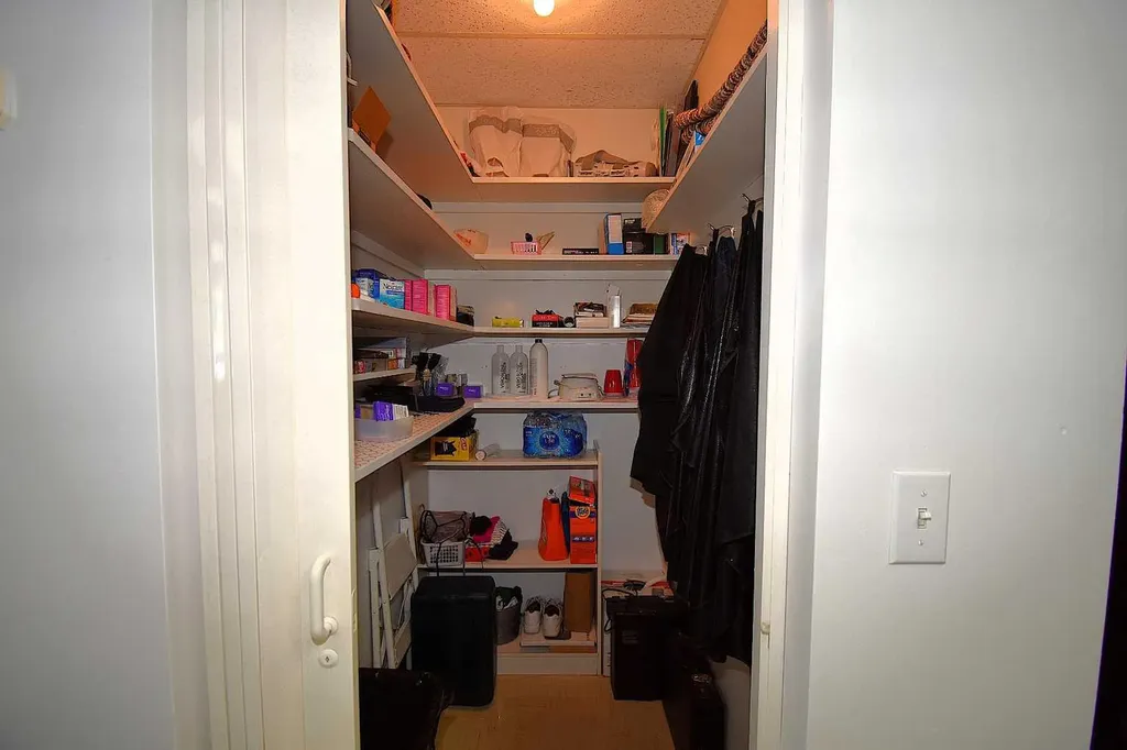 #219 Pembina Avenue Hinton AB T7V 2B3