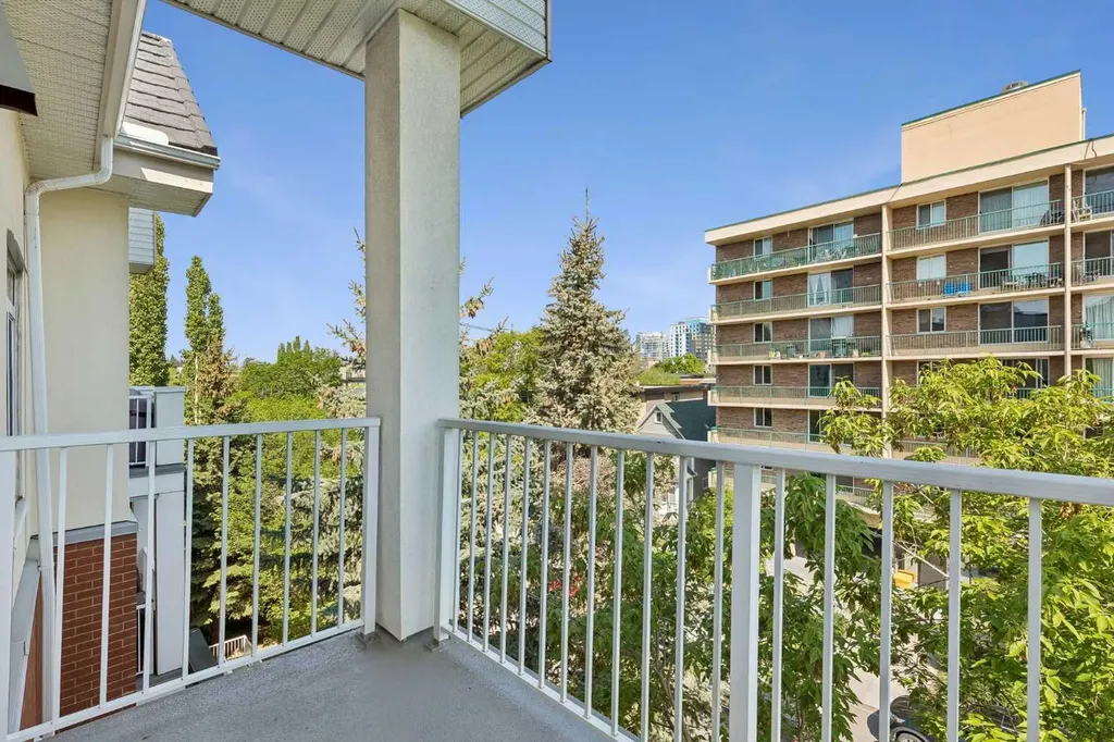 509 21 Avenue SW Calgary AB T2S 0G9
