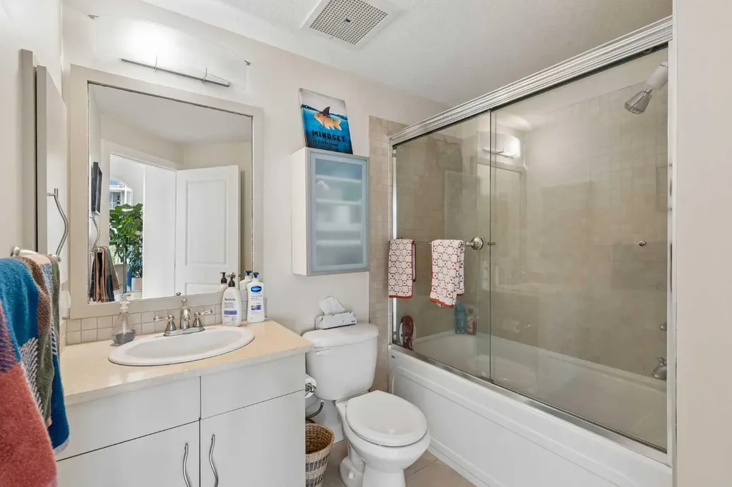 509 21 Avenue SW Calgary AB T2S 0G9