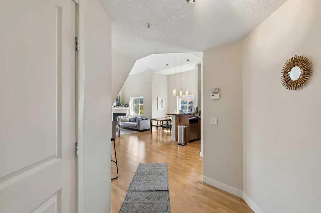 509 21 Avenue SW Calgary AB T2S 0G9