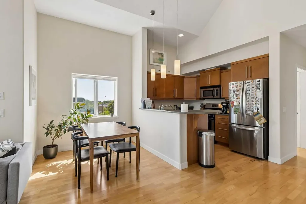 509 21 Avenue SW Calgary AB T2S 0G9
