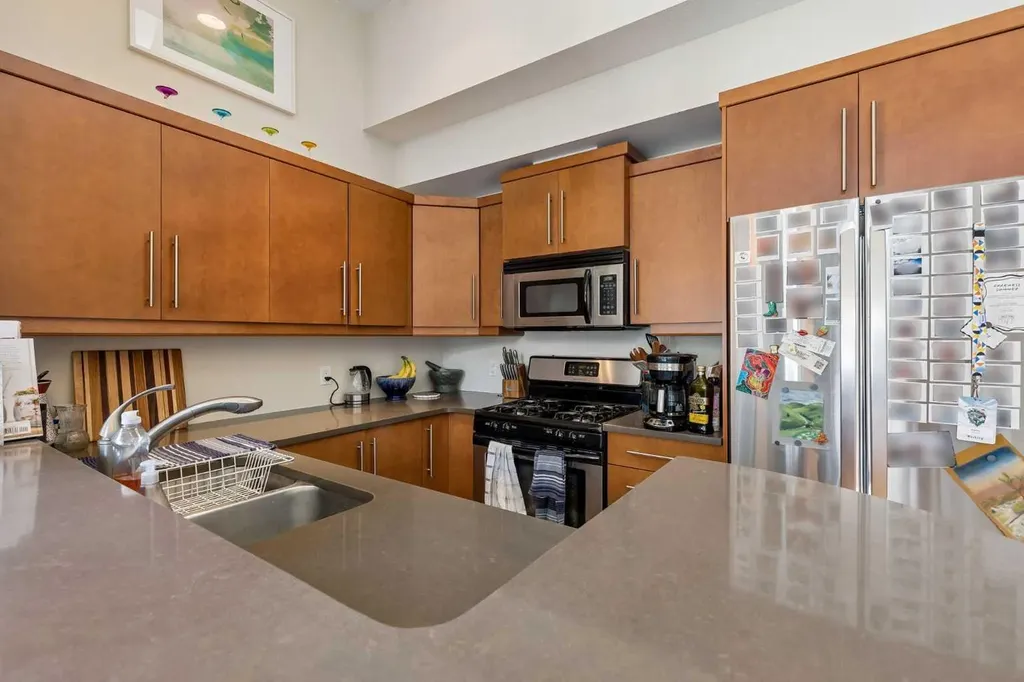 509 21 Avenue SW Calgary AB T2S 0G9