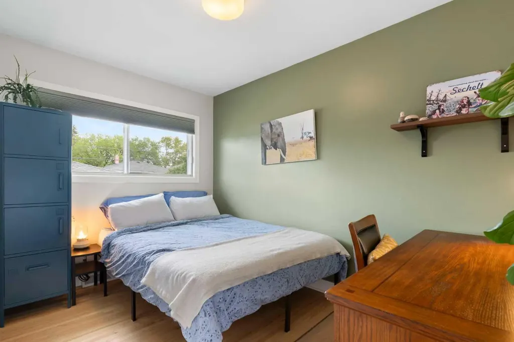 14 Montrose Crescent NE Calgary AB T2E 5N9