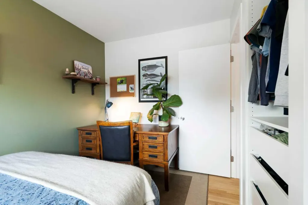 14 Montrose Crescent NE Calgary AB T2E 5N9