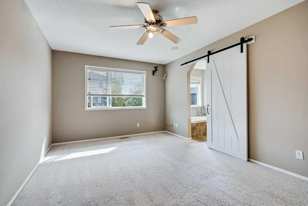 34 Kincora Drive NW Calgary AB T3R 1K8