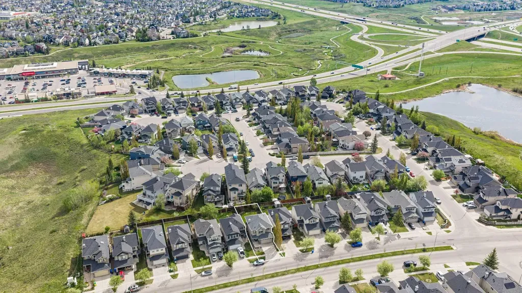 34 Kincora Drive NW Calgary AB T3R 1K8