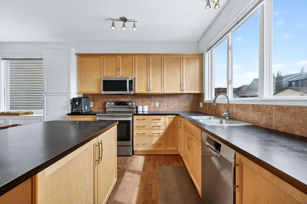 261 Copperstone Terrace SE Calgary AB T2Z 0J3