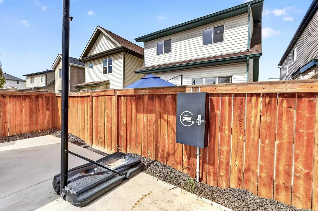 261 Copperstone Terrace SE Calgary AB T2Z 0J3