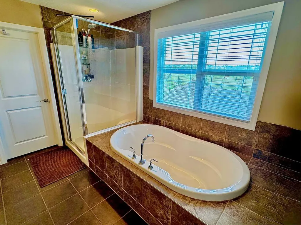 41 Chaparral Valley Green SE Calgary AB T2X0M3