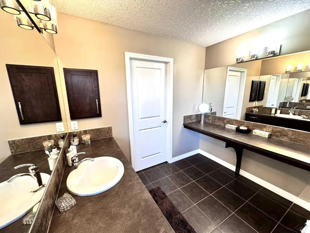 41 Chaparral Valley Green SE Calgary AB T2X0M3