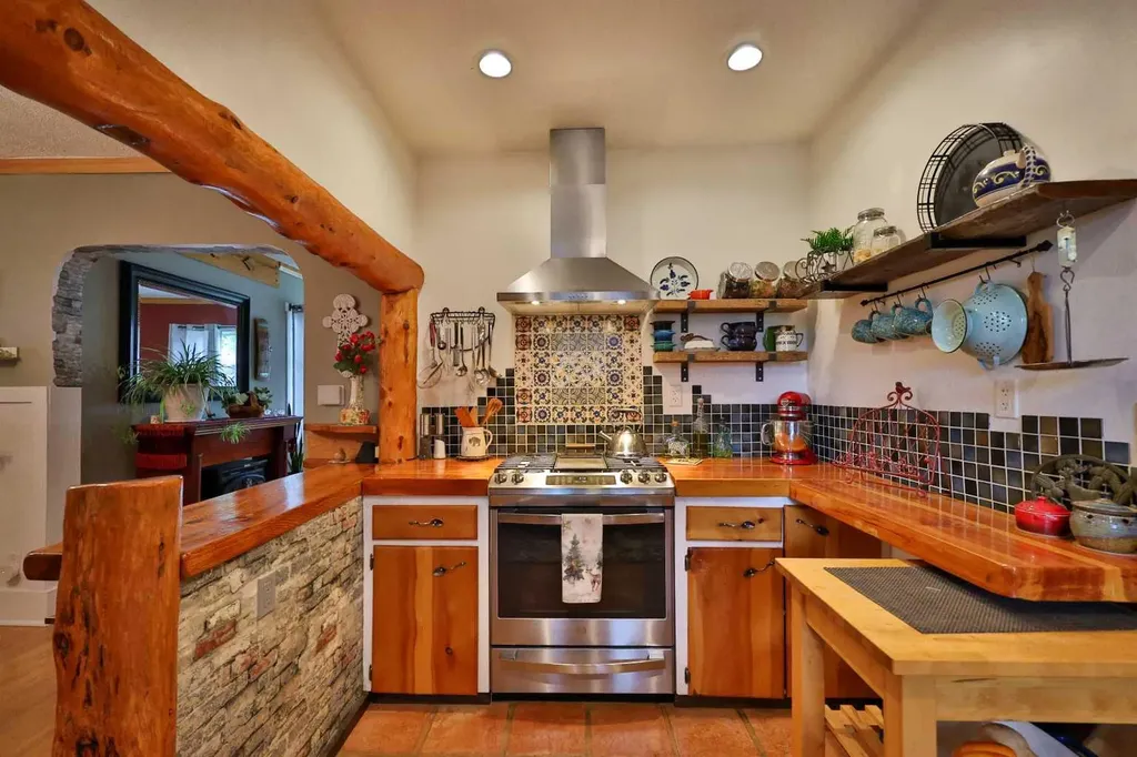 405 3 Avenue W Cardston AB T0K 0K0
