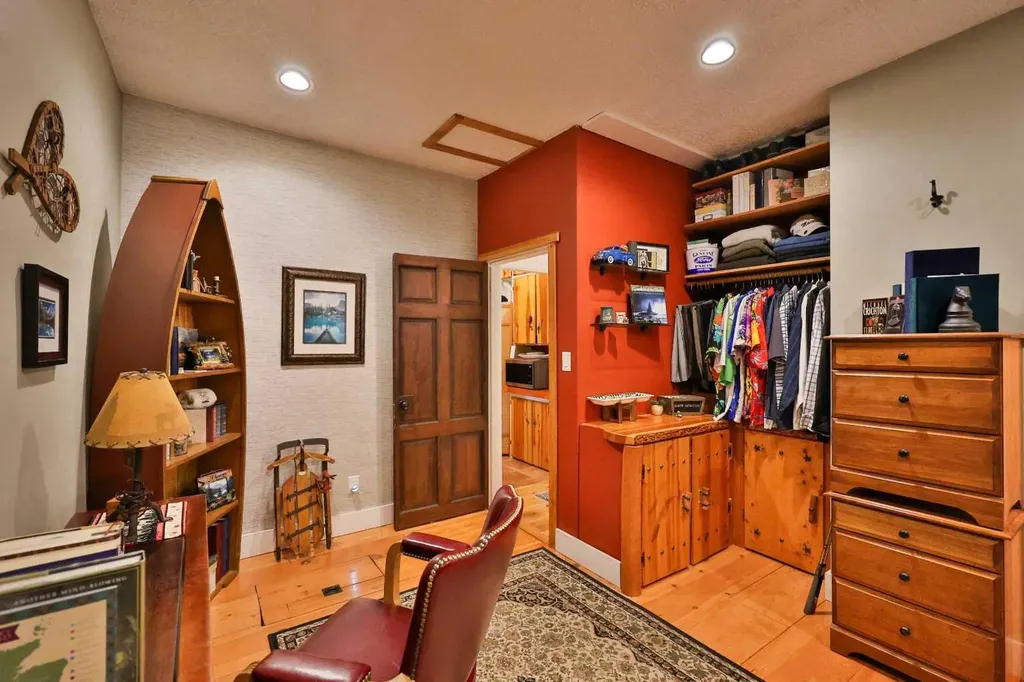 405 3 Avenue W Cardston AB T0K 0K0