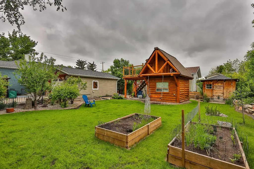 405 3 Avenue W Cardston AB T0K 0K0