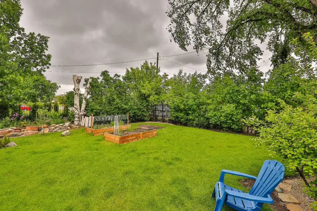 405 3 Avenue W Cardston AB T0K 0K0